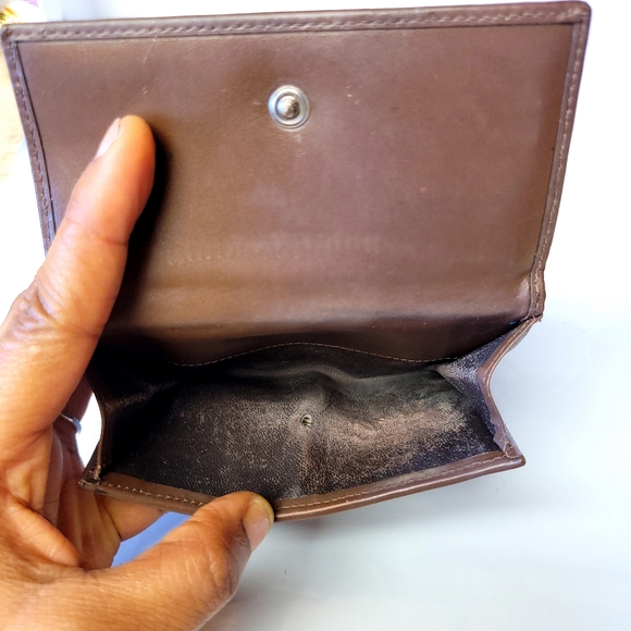 GUCCI GG Canvas Canvas Compact Wallet - Picture 8 of 12